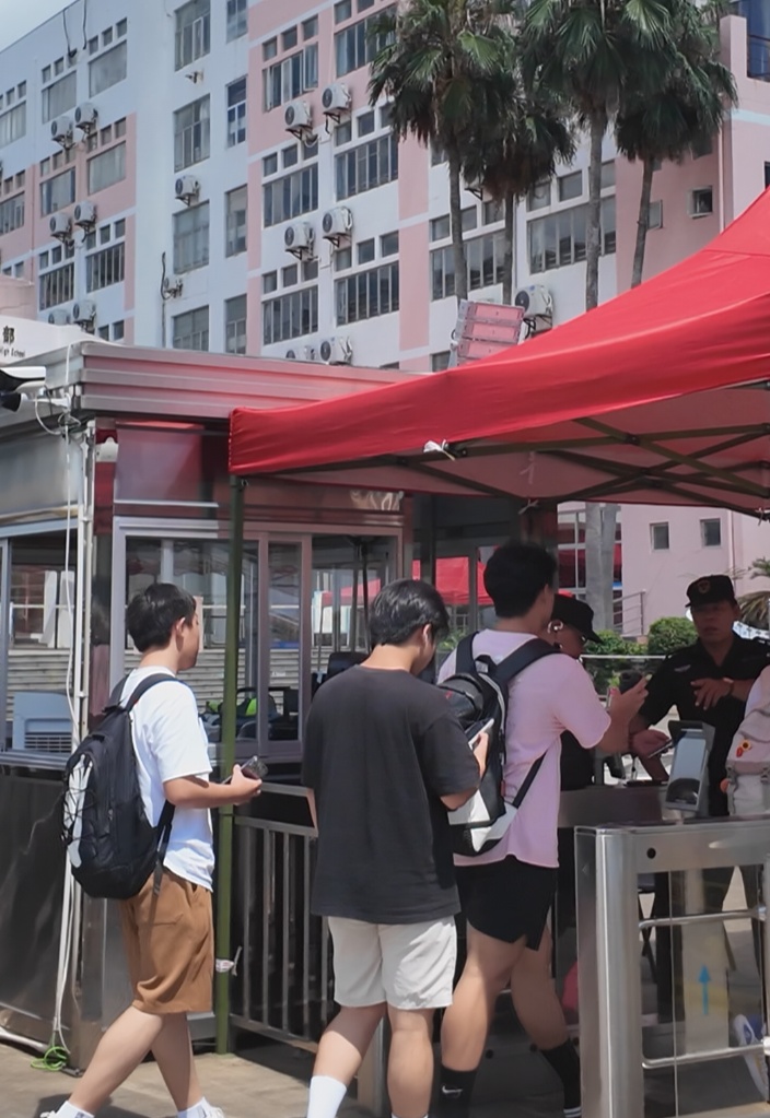 高考临近海口多部门协同保障 6 月 7 日考试顺利进行