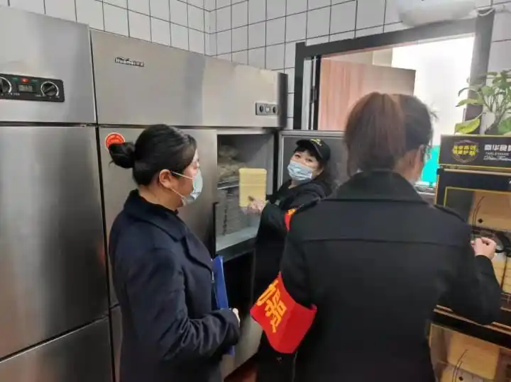 浙江绍兴高速服务区餐饮门店恢复营业，保障出行者安全就餐