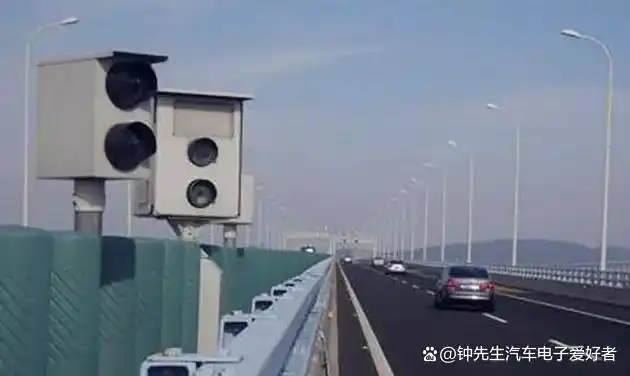 高速区间测速原理及应对方法,车主必看