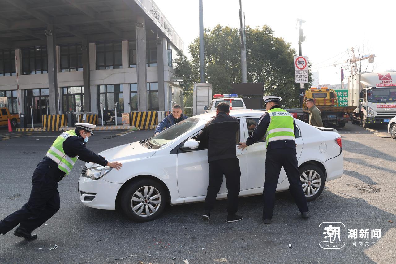 高速交警：保障交通安全畅通，紧急救援与秩序管控两手抓