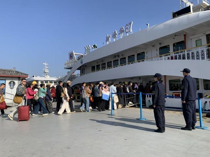 春节假期客流强度大,全社会跨区域人员流动量或创新高