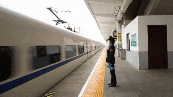 春节返程高峰遇恶劣天气,高速交通流量受影响,出行攻略请查收