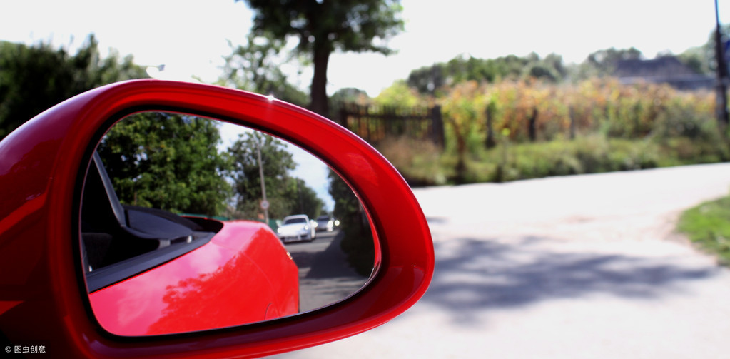 高速驾驶事故频发,这些安全驾驶技巧快收藏